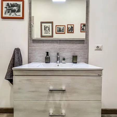 La Casa Bianca Апартаменты Верчелли